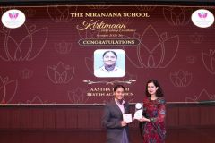 Hrudya Chandwadkar, Dakshita Jain, Swara Chandwadkar and Aastha Tiwari of Grade 8 Honoured with the Kirtimaan Award for Academic Excellence - 3